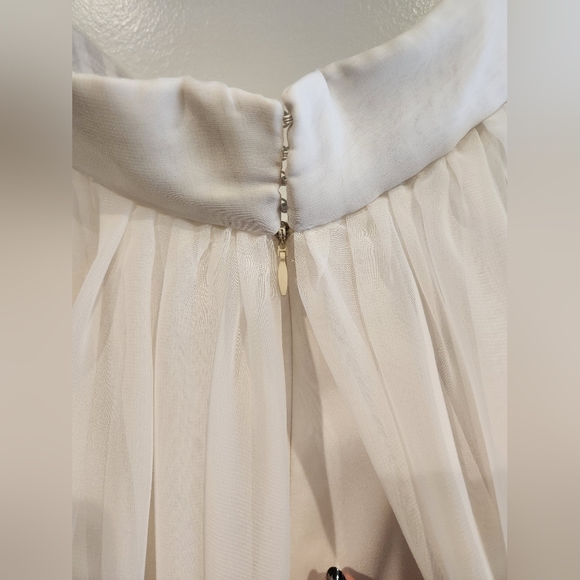 EUC, Sweet Caroline Cordelia Skirt, color: Smoke Show, Pockets, bridal sz20 - Picture 7 of 9